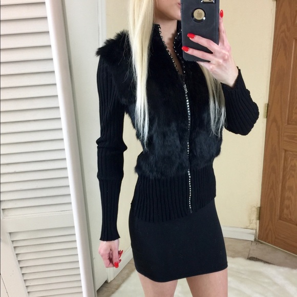 Sweaters - ***FLASH SALE!!!*** BLACK FUR ZIP UP SWEATER